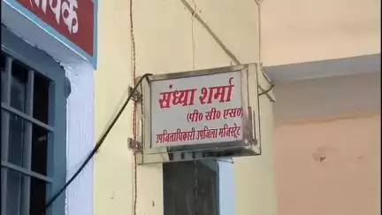 भोगांव: भोगांव क्षेत्र के निवासी पूर्व सैनिक ने अपने मकान पर कब्जे का आरोप लगाया