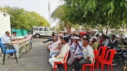 लटेरी: ईद के त्यौहार को लेकर आनंदपुर थाना परिसर में शांति समिति की बैठक आयोजित हुई