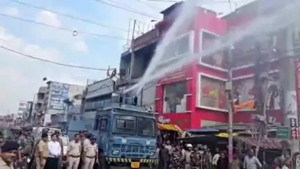 हज़ारीबाग: बकरीद को लेकर हजारीबाग में मॉक ड्रिल, लाठीचार्ज और फायरिंग का अभ्यास, प्रशासन सतर्क