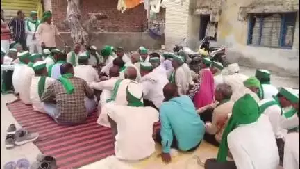 करहल: भारतीय किसान यूनियन के पदाधिकारी ने 4 सूत्री मांगों को लेकर उपखंड अधिकारी दक्षिणांचल विद्युत को ज्ञापन दिया