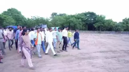 ଗୋପାଳପୁର: ଲାଞ୍ଜିପଲ୍ଲୀ ମା ତାରା ଦେବୀଙ୍କ ଯାତ୍ରାରେ ସାମିଲ ହେଲେ ଗୋପାଳପୁର ବିଧାୟକ ତଥା ମନ୍ତ୍ରୀ ବିଭୁତି ଭୂଷଣ ଜେନା