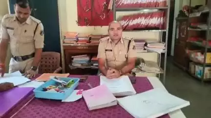 खैरागढ़ जिले के गातापार पुलिस ने पशु क्रूरता और अवैध परिवहन के आरोप में 2 वाहनों से 9 मवेशी जब्त किए, 5 आरोपी गिरफ्तार