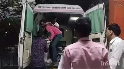 बांदा: कमासिन में दो बाइकों की टक्कर में बाइक सवार दो लोग गंभीर रूप से घायल हुए