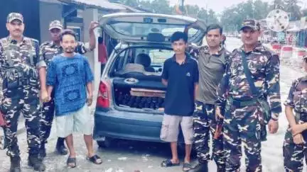 কোকৰাঝাৰ ভাগ: ভাৰত ভূটান সিমান্তৰ দাদগিৰিৰ পৰা অবৈধ ভূটানি সুৰা সহ ৬ নং এচএচবিয়ে ২ গৰাকী সুৰা সৰবৰাকাৰীক গ্ৰেপ্তাৰ কৰে