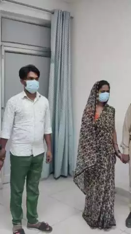 सरोजनी नगर: बंथरा क्षेत्र में एक व्यक्ति की हत्या का पुलिस ने किया खुलासा, पत्नी और उसके प्रेमी को किया गिरफ्तार