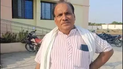 उचेहरा: गुडुआ गांव में जल निगम ने निजी जमीन पर रातोंरात पाइपलाइन बिछाई, किसान ने एसडीएम को ज्ञापन सौंपा