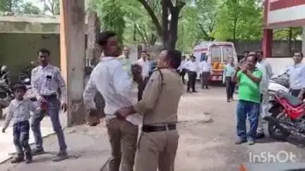 बैतूल नगर: कोर्ट परिसर में आरोपी ने फरियादी पर ईंट से किया हमला, गंभीर हालत में ज़िला अस्पताल में भर्ती