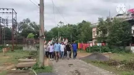ধর্মনগর: কদমতলা বিদ্যুৎ দপ্তর অফিস কার্যালয়ে ডেপুটেশন প্রদান কংগ্রেস দলের