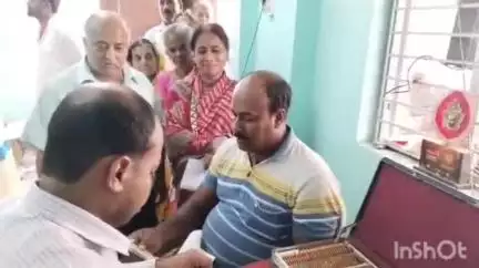 বাগদা: আজ বাগদার হেলেঞ্চাতে বিনামূল্যে স্বাস্থ্য ও চক্ষু পরীক্ষার শিবিরের আয়োজন করা হয়