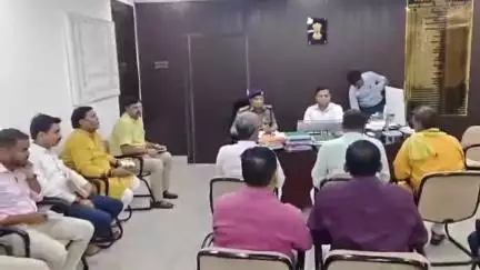 जहानाबाद: अनुमंडल पदाधिकारी कार्यालय में बकरीद पर्व को लेकर शांति समिति की बैठक आयोजित, चेतावनी दी गई