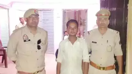 कर्वी: चित्रकूट के भरतकूप थाना पुलिस ने 25 अदद देशी शराब के साथ एक अभियुक्त को किया गिरफ्तार