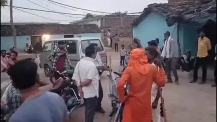 कब्जा मुक्त कराई जमीन पर दबंगों का पीड़ितों से मारपीट, गाली-गलौज, वीडियो वायरल