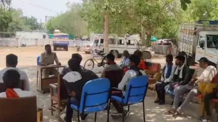 गौरिहार: थाना परिषर जुझारनगर में शांति समिति की बैठक संपन्न, आगामी त्यौहार शांतिपूर्वक मनाने की अपील