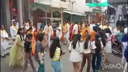 धार: राजगढ़ में माहेश्वरी समाज राजगढ़, रिंगनोद और सरदारपुर ने मनाई महेश जयंती, निकाली भव्य शोभायात्रा