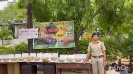 સોનગઢ: તાલુકાના મલંગદેવ ખાતે રેન્જ ફોરેસ્ટ અધિકારીની હાજરીમાં બીજ મેળો યોજાયો