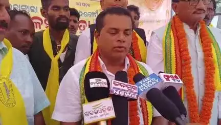ରାୟଗଡା: ରେଜାଙ୍ଗାଲା ସହିଦ ମାଟିର ଦେଶ ବ୍ୟାପୀ କଳସ ଯାତ୍ରା ରାୟଗଡାରେ ପହଞ୍ଚିବା ପରେ ଉତ୍କଳ ଯାଦବ ସମାଜର ରାଜ୍ୟ ସାଧାରଣ ସମ୍ପାଦକଙ୍କ ପ୍ରତିକ୍ରିୟା