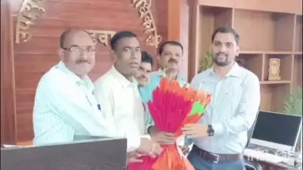 गढ़वा: झारखंड राज्य पंचायत सचिव संघ जिला इकाई के प्रतिनिधिमंडल ने नवनियुक्त डीसी से की मुलाकात