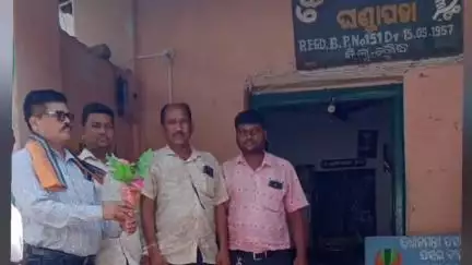 କଣ୍ଟାମାଳ: ବ୍ଲକର ବିଭିନ୍ନ ରବି ଧାନ କ୍ରୟ କେନ୍ଦ୍ର ପରିଦର୍ଶନ କଲେ ସମବାୟ ସମିତି ସମୁହର ଉପ ନିବନ୍ଧକ