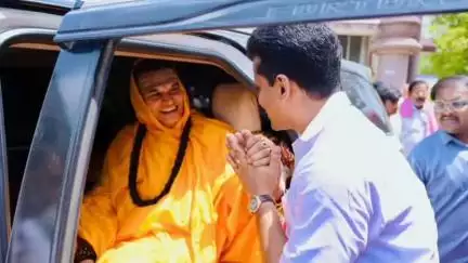 ಬಳ್ಳಾರಿ: ನಗರದ ಬಸವಭವನದಲ್ಲಿ ಚರಂತಪ್ಪಜ್ಜ ಮಹಾಸ್ವಾಮಿಗಳ 21ನೇ ಪುಣ್ಯಸ್ಮರಣೆ, ಶಾಸಕ ಭರತ್ ರೆಡ್ಡಿ ಭಾಗಿ