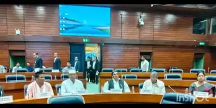 गडचिरोली: ऊर्जा विभागाच्या बैठकीस खासदार किरसाण यांची उपस्थिती