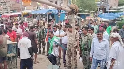 डोमचांच: डोमचांच नगर पंचायत में अतिक्रमण हटाओ अभियान चलाया गया