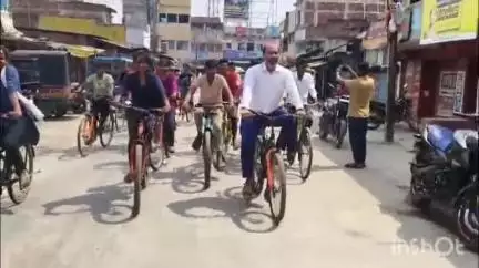 सरमेरा: गोविंदपुर प्रखंड कार्यालय से प्रखंड विकास पदाधिकारी की देखरेख में साइकिल रैली निकाली गई, जागरूकता अभियान चलाया गया