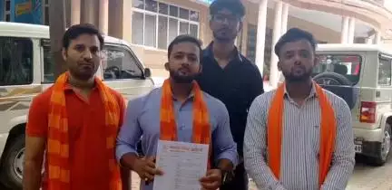 बागपत: बागपत में महिला अधिकारी दो रूपों में कार्यरत, एक रूप में विभाग में नौकरी और दूसरे में कर रही हैं एलएलबी की नियमित पढ़ाई