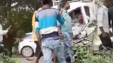 फरीदपुर: भुता थाना क्षेत्र के ग्राम राघोपुर के पास कार और छोटे हाथी की भिड़ंत में 2 लोगों की मौत, 5 लोग गंभीर रूप से घायल