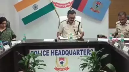 कांके: पुलिस मुख्यालय में डीजीपी ने झारखण्ड में बकरीद पर्व को लेकर सुरक्षा व्यवस्था की समीक्षा की