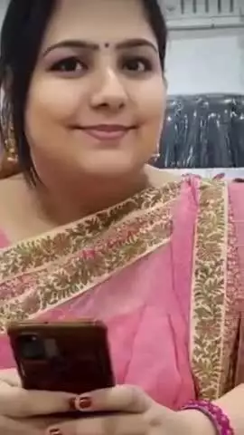 कानपुर: हेयर ट्रांसप्लांट डेथ केस में आरोपी डॉक्टर अनुष्का को 6 घंटे की पुलिस रिमांड पर लिया गया, क्लीनिक लेकर पहुंची पुलिस
