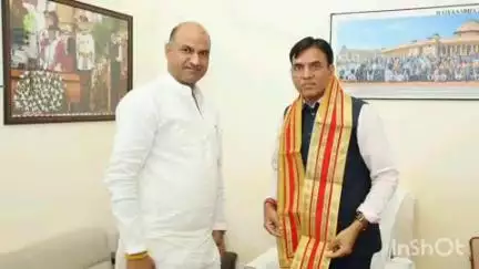 चित्तौड़गढ़: सांसद जोशी ने नई दिल्ली में केन्द्रीय मंत्री गडकरी व माण्डविया से भेंट कर क्षेत्रीय समस्याओं से कराया अवगत
