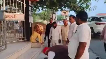 सोहावल: अयोध्या सांसद ने 1 साल का कार्यकाल पूरा होने पर खिरौनी ज्वाला माई स्थान पर पहुंचकर किया दर्शन