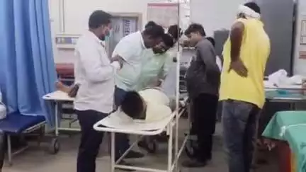 चंदौली: सोहदवार में जमीनी विवाद के दौरान दबंगों ने चलाई गोलियां, एक व्यक्ति के पैर में लगी गोली, आरोपी मौके से फरार