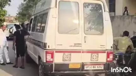 अकबरपुर: किशुनपुर कबिरहा गांव में खेत में सूखी पत्तियां जलाते समय किसान की आग में जलकर हुई मौत, एसडीएम ने मुआवजा दिलाने का वादा किया