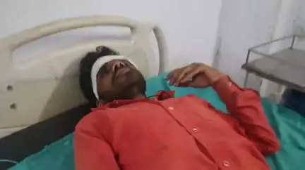 शाहाबाद: अहमदाबाद गांव में जमीनी विवाद के चलते 6 लोगों ने एक युवक को लाठी-डंडों से पीटकर किया घायल, युवक जिला अस्पताल में भर्ती