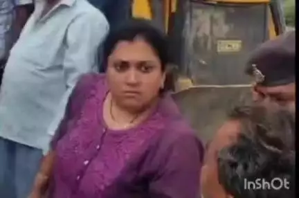 कन्नौद: इंदौर-बुधनी रेलवे लाइन के लिए भूमि अधिग्रहण का विरोध, पुलिस ने 3 किसानों को किया गिरफ्तार, विवाद की स्थिति बनी