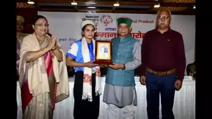 शिमला शहरी: राज्यपाल शिव प्रताव ने स्पेशल ओलंपिक्स हिमाचल के विजेता खिलाड़ियों व प्रशिक्षकों को सम्मानित किया