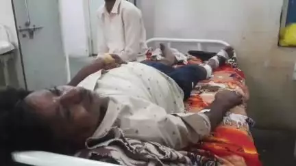 भिंड: रौन पेट्रोल पंप के सामने अज्ञात वाहन ने बाइक को टक्कर मारी