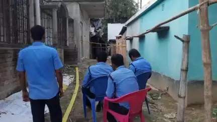 তপন: সাদ্দাম খুনের ঘটনায় দু'দিন পেরিয়ে গেলেও এখনও আতঙ্কে রয়েছেন সিহুর গ্রামের বাসিন্দারা