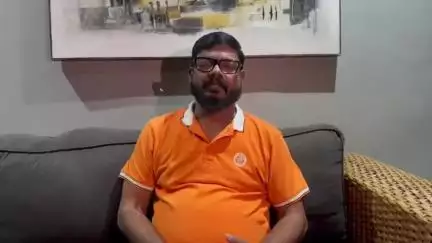 अलिबाग: मधुशेठ तुम्ही महेंद्र दळवी यांना रात्री साडेबारा वाजता काय सांगितले याची आठवण ठेवा
जिल्हाप्रमुख राजा केणी यांनी सुनावले
