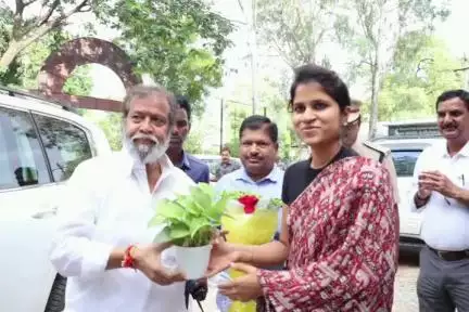 సంగారెడ్డి: ప్రజా పాలన దరఖాస్తుల్లో అర్హులైన వారిని గుర్తించండి రాష్ట్ర మంత్రి దామోదర్ రాజనర్సింహ