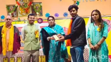 रानीखेत: एबीवीपी की ओर से रानीखेत में मेधावी छात्र सम्मान समारोह का आयोजन, संयुक्त मजिस्ट्रेट राहुल आनंद रहे मौजूद