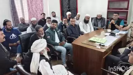 नैनीताल: आगामी ईद को लेकर एसपी क्राइम ने मल्लीताल में पीस कमिटी की बैठक का आयोजन किया