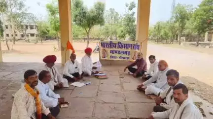 माण्डलगढ़: भारतीय किसान ने मांडलगढ़ के उपखंड अधिकारी को दिया ज्ञापन