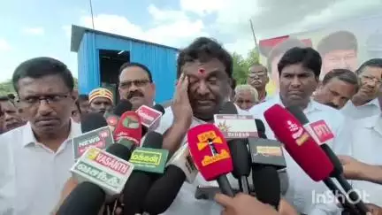 செந்துறை: அரசு பேருந்தில் தமிழ்நாடு என்ற பெயரை நீக்கியது, அதிமுக ஆட்சியில் தான்- அமைச்சர் சிவசங்கர் சித்துடையாரில் பேட்டி
