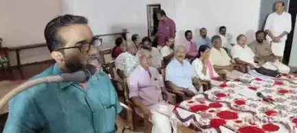 അമ്പലപ്പുഴ: തിരുവമ്പാടി എച്ച്.എസ്.എസ് ഓഡിറ്റോറിയത്തിൽ എൻ രവീന്ദ്രൻ നായർ അനുശോചന യോഗം എച്ച് സലാം എം.എൽ.എ ഉദ്ഘാടനം ചെയ്തു