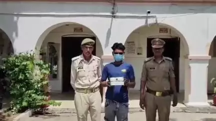 देवबंद: थाना नागल पुलिस ने एक शातिर चोर को गिरफ्तार किया, चोरी के दो मोबाइल और बाइक बरामद