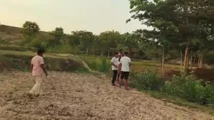 पत्थलगांव: घोघरा जलाशय की जमीन पर अवैध कब्जा, संबंधित अधिकारी कर रहे हैं जांच