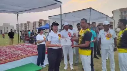 कासगंज: पुलिस लाइन में अंतर्जनपदीय पुलिस हॉकी प्रतियोगिता का समापन, फिरोजाबाद की पुलिस टीम बनी विजेता