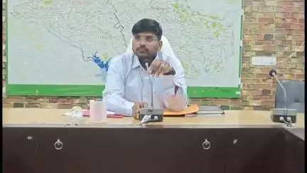 जामताड़ा: उपायुक्त की अध्यक्षता में समाज कल्याण और बाल संरक्षण विभाग की समीक्षा बैठक संपन्न
